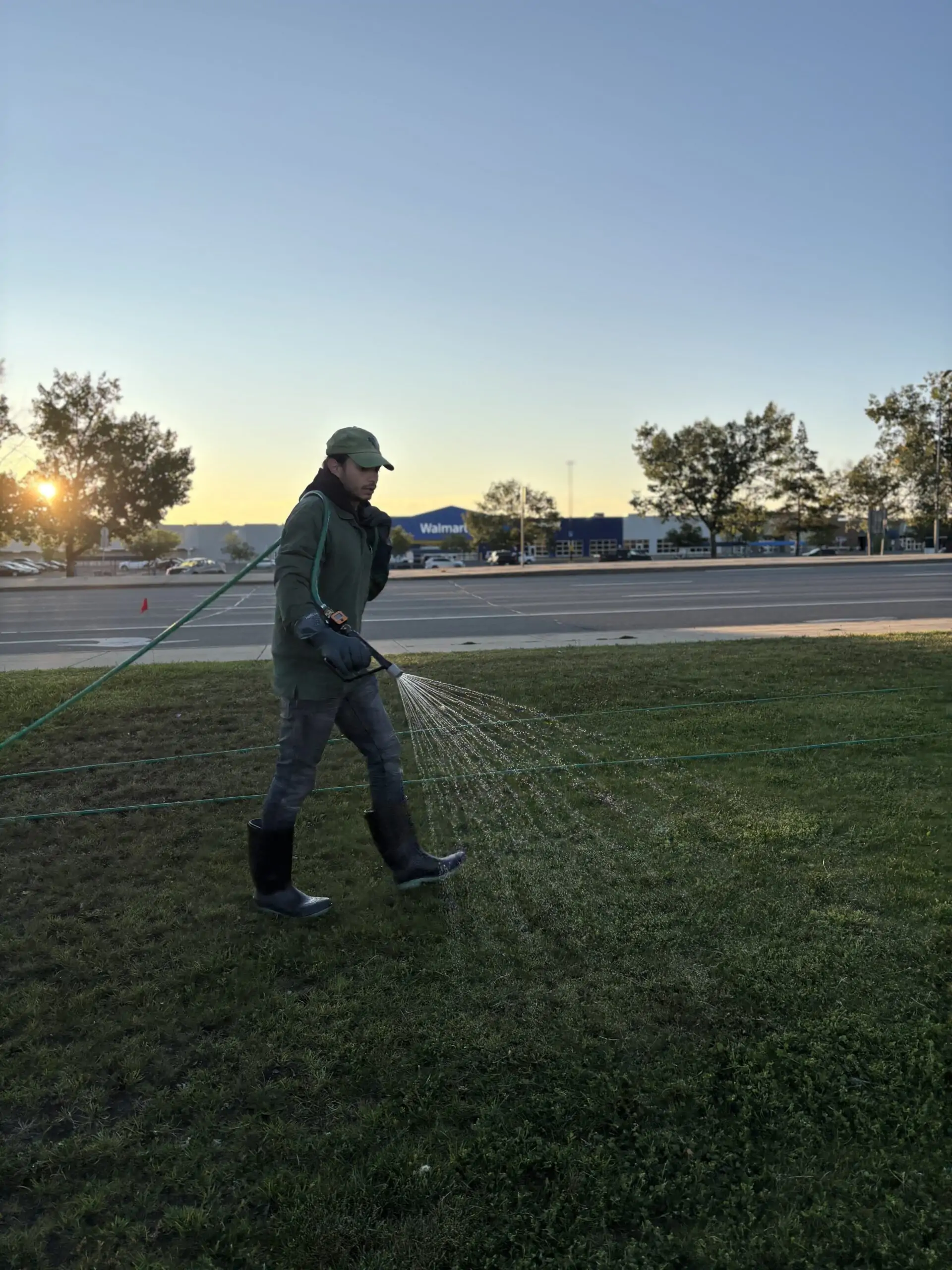 commercial lawn care services in edmonton